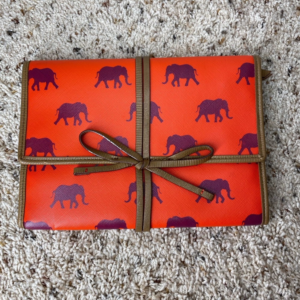 Stella & Dot jewelry case orange with Elephant Design